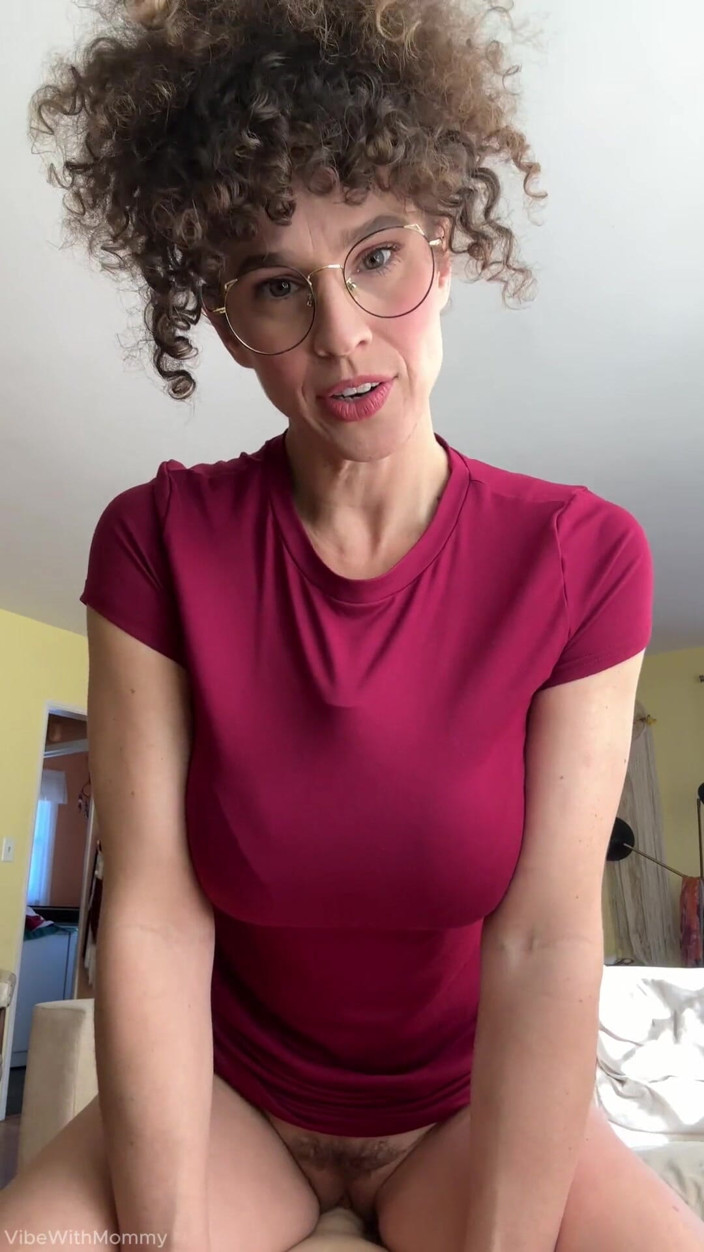 VibeWithMommy: Best Friends Stepmom Don't JOI