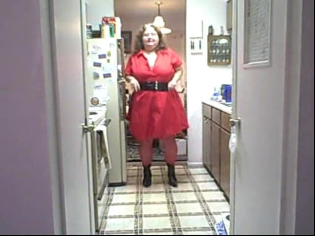 BBW nurse Vicki adventures with friends: Czerwona sukienka część 2 Dołącz do mojego fanklubu, a zobaczysz te...