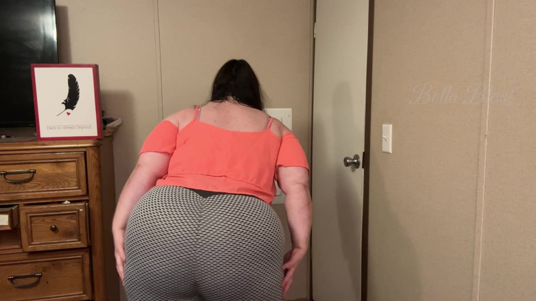 BellaBlast: Lustro Obedience Eye Fart Fart Węchanie Trening z Bootyful Bella...