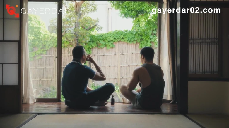 GAYERDAR: Gd-012-love Across the Sea