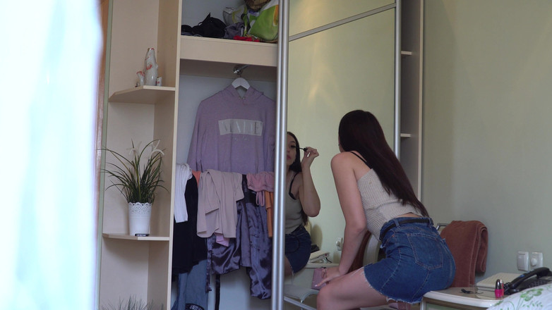 Dirty fantasy: Моя падчерка виглядає так чудово, що я хотів би трахнути її маленьку пизду