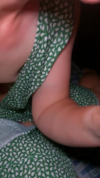 Uma linda de 18 anos está fodendo um colega de classe!