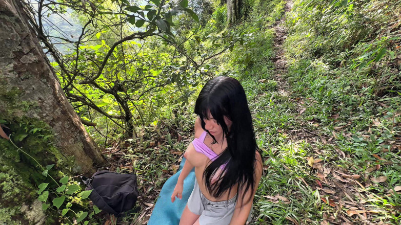Yenifer Chacon: Grito De Placer En El Bosque Al Meterme Su Polla...