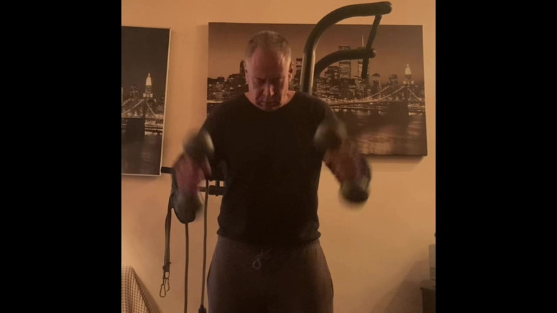 Alex Igogo: Filem8754333432