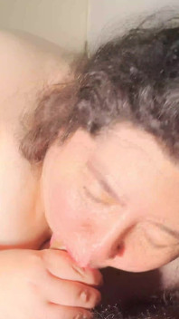 Jak pysznie mój penis przechodzi przez mój tyłek