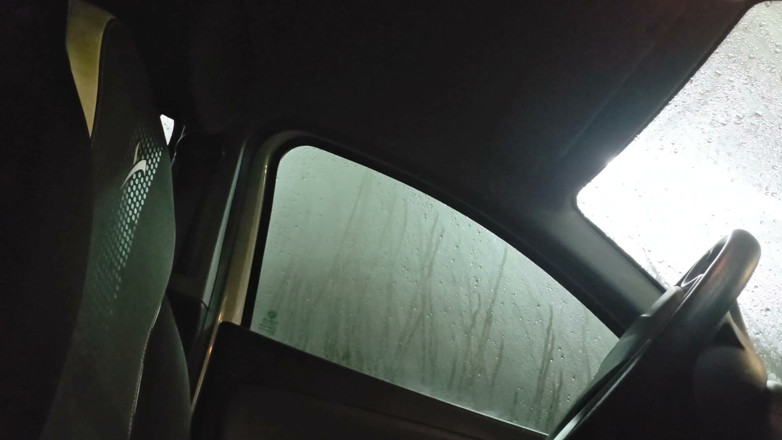 Nicoletta Embassi: Lavado De Autos De Sábado Por La Noche: Suds, Aspirado...
