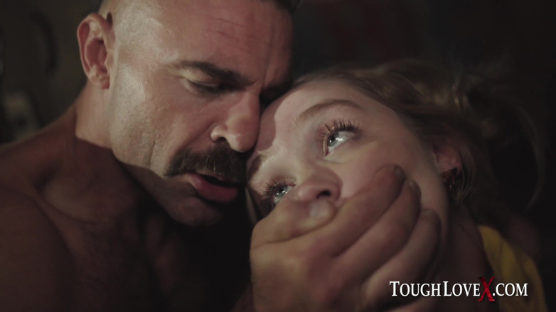 ToughLoveX: TOUGHLOVEX - Jaszczur Lot Nikole Nash spotyka Karla Toughlove'a