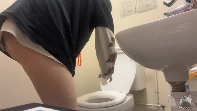 Alice Bean: Vagina Swab 2