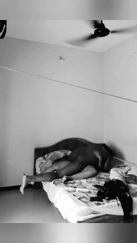 Casais quentes caseiros fodem preto e branco
