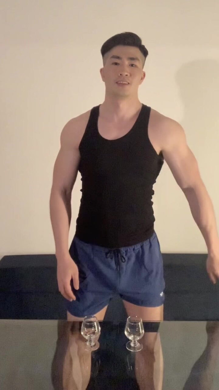 Deric DK: Deric Solo 035