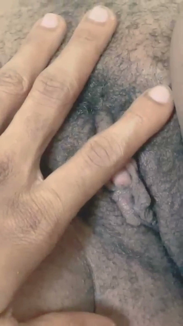 Singrip: Adik tiri teman wanita saya tidak dapat menentang zakar saya
