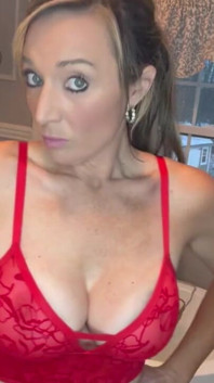 PAWG Wife in Red
