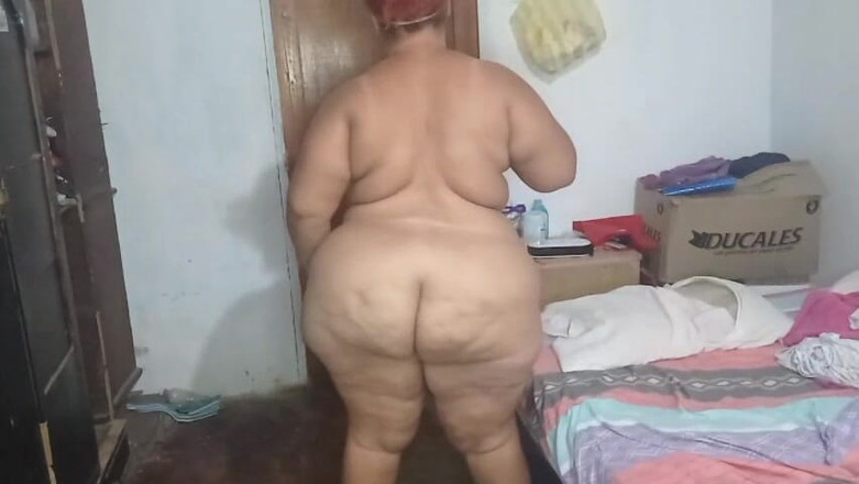 Gordita Culo Rico: Üvey annemin sulu amatör götü