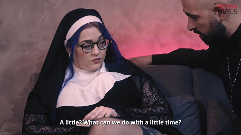Fetish Girls Brazil: Nun Madalena mengambil pancutan mani yang bagus di dalam pantatnya,...