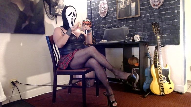 Abby Anna: हैलोवीन घोस्टफेस फिशनेट टांगें ऊँची एड़ी के जूते बांधना