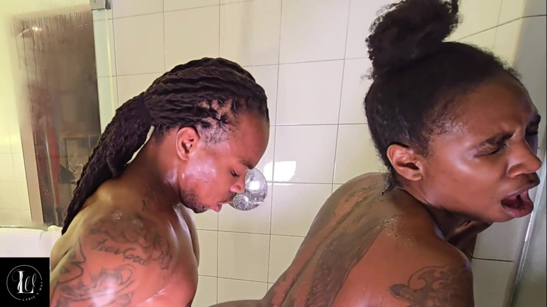 LyricsWay: BBW grosse bite noire, douche, creampie