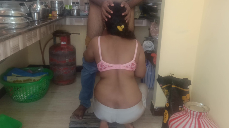 Laxi ammu: ディヴィヤ・チェンナイ・カレッジ 3