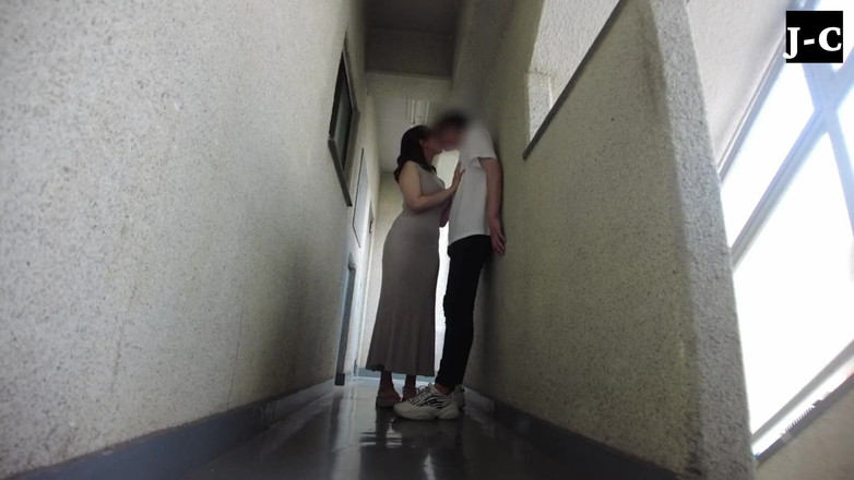 J-Cams: Oddaný 27letý Satomin potěší své tajné milenky vášní - B