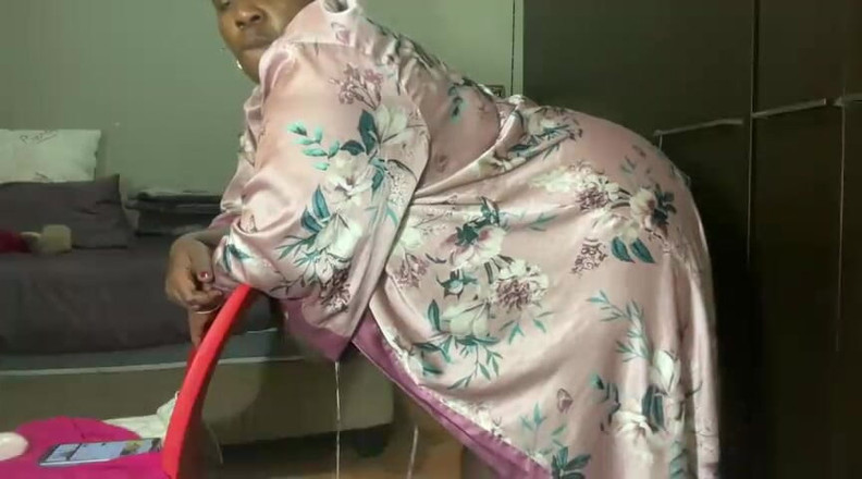 Legendary Booty Overdose: Bbw obryně pleská šťavnatý zadek a sténající fetiš