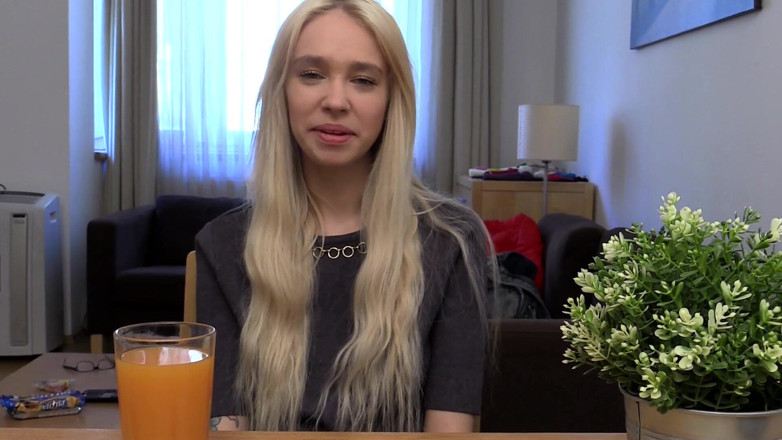 Watch Dirty Movies: Sexy studentin braucht geld - Interview