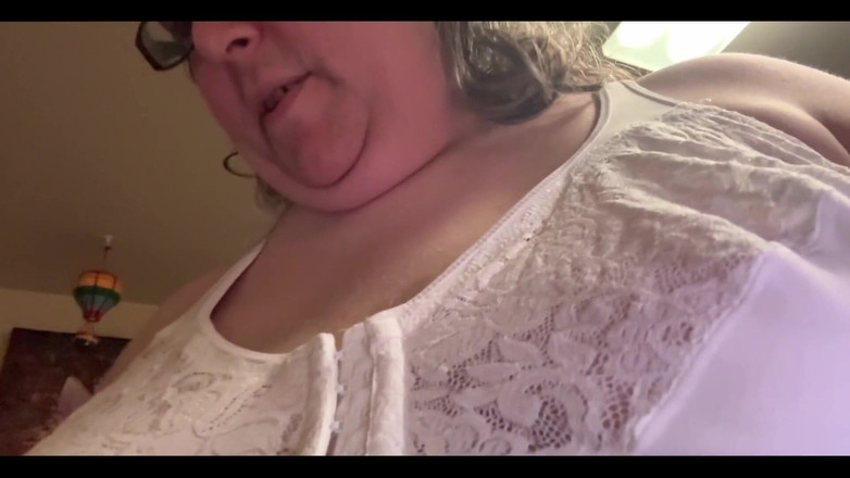 Moobdood: Ein fan von meinem () war art genug, mir einen bh...