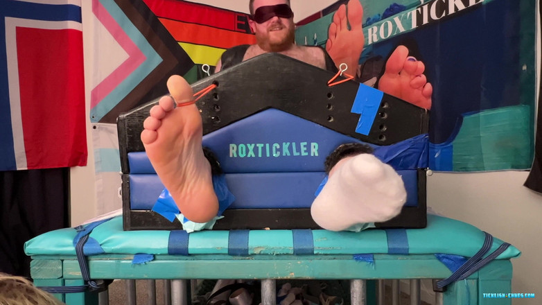Ticklish Chubs: Chlupatá Ryan pořádně lechtá