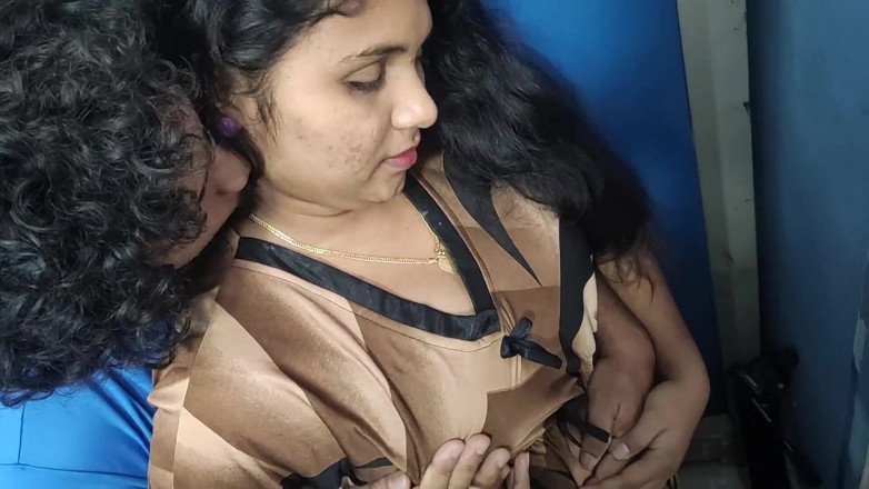 Vaigavarun45: देसी भारतीय मलयाली जोड़ा नाइटी बेडरूम में जोरदार चुदाई