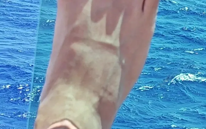 Grayalpha: Vacation Big Feet