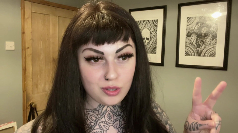 Miss Valentina: Wedgies dai bulli