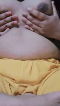 Adik tiri mertua sedang gatal-gatal! Tiada siapa untuk menggaru Gatal! Video panas seksi