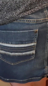 I Masturbate Riskily and Secretly so That My Stepmom Doesn't Find Out That I'm a Lesbian
