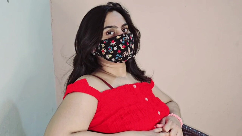 Sairaxsaim: 18-летняя пакистанская подруга-студентка - очистить аудио урду