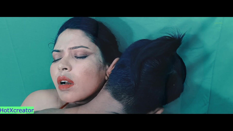 Hot creator: Hermosa modelo india follada por el director delante de la...