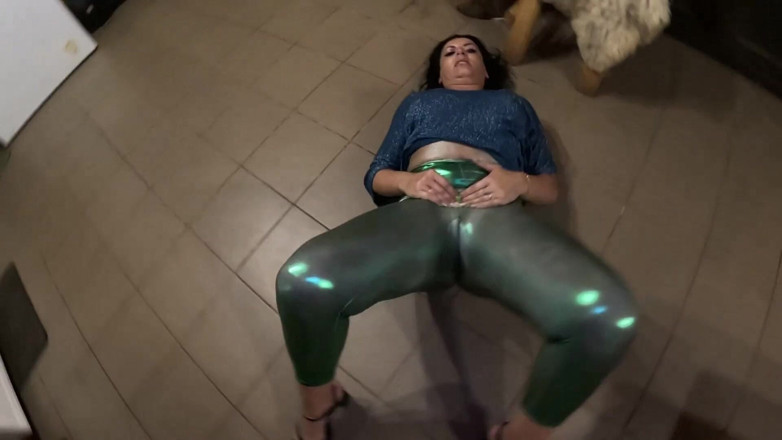 MilfyCalla: Deep Blow-job and Cum Play on My Shiny Cameltoe 285