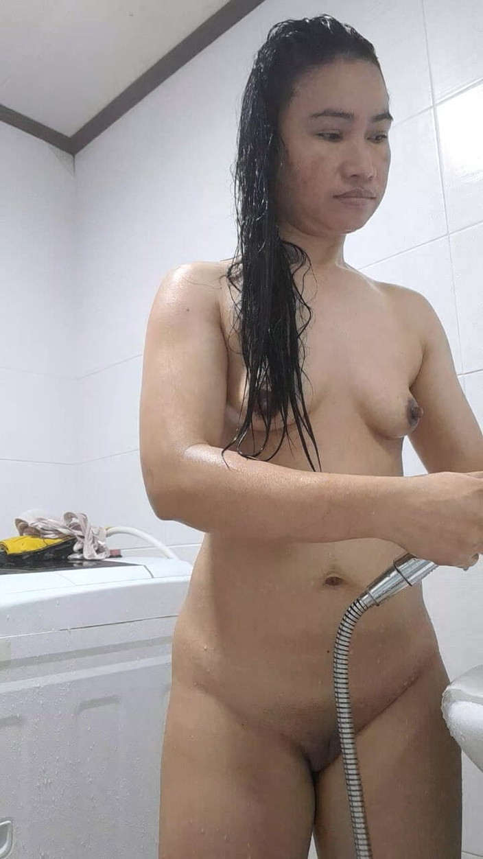 Lucky Kik: Leckend kik duschen und rasieren