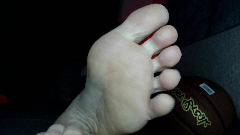 Hunky time: Feet of the Alpha Male