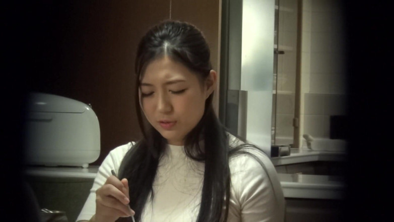 DOC channel: shaukiya dekhne ka bindu: pati apni patni ko doosre larke...