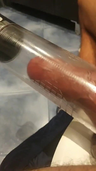 P e t t e r S p a i n: Pumpuji mého ptáka