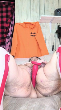 W seksownej pończochy ona dildo zarozumiała orgazm na tym kutasie tyle soku z jej niegrzecznego smoczka
