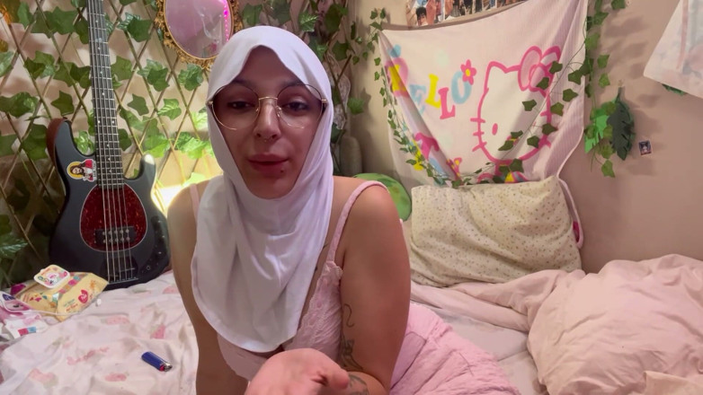 lanalovacutie: Yoga-in-hijab-day-15