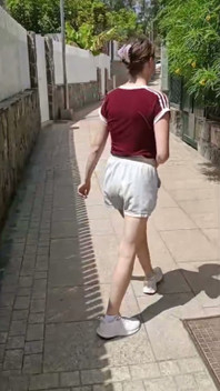 Mostrando las tetas