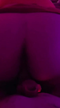 Pompino salivoso, footjob e cazzo? Jinkies!