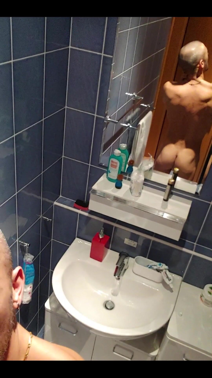 Boy jerking off: घर पर आराम करें