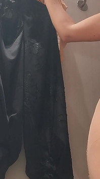 Una mora sexy nello spogliatoio