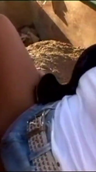 Dos perras milf cachondas follan duro por una gran polla Más duro trío emocionante - vol 6