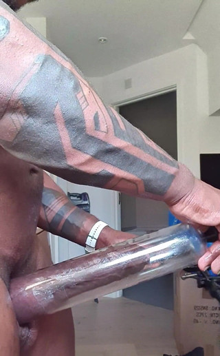 Amadeus: Son 2 haftadır coxk'umu haftada iki kez pompalıyorum, sanırım daha büyük...