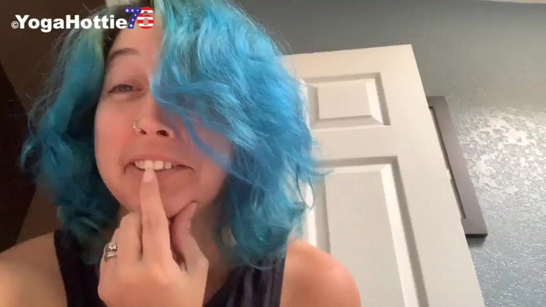 Yoga Hottie76: Gigglesnort dopo 17 colpi di gelatina