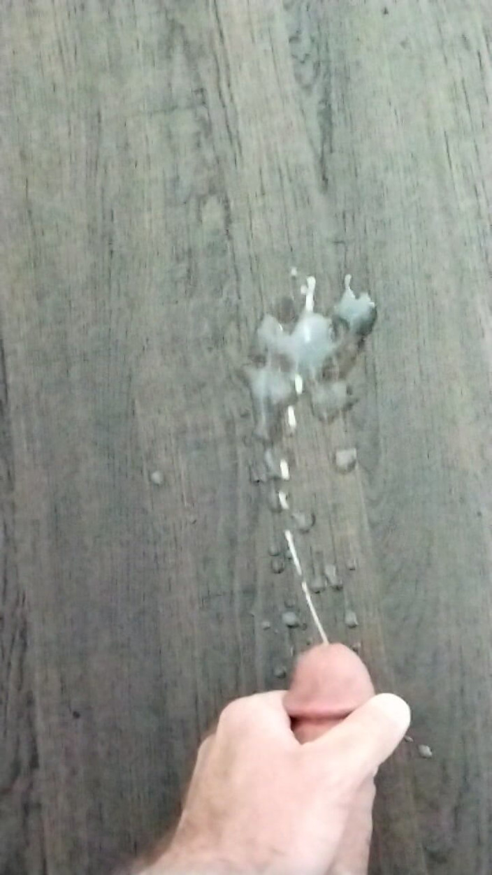 Calo Cazzone: Slo Mo Cumshot