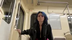 Metro vagonunda seks