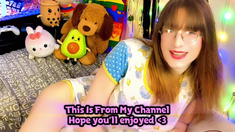 Bella Roar: Tante seksi trans nyepong kontol kayak dewi